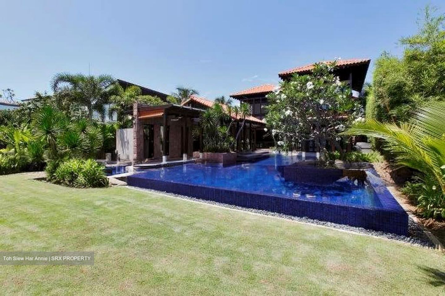Ocean Drive (D4), Detached #584294261